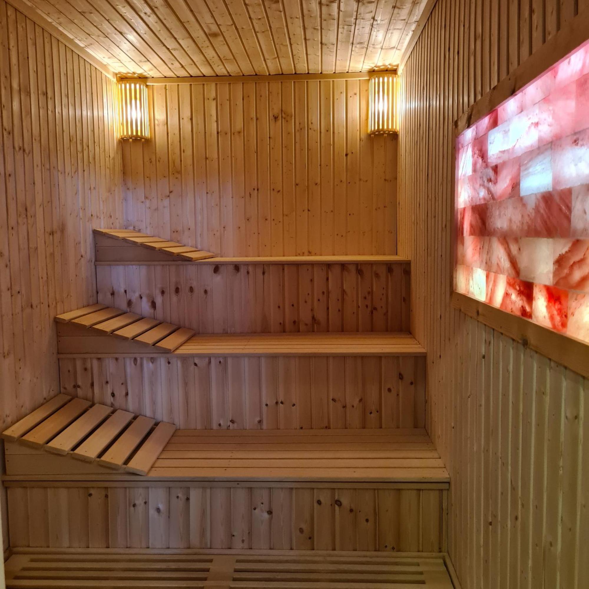 Hotel Rin Airport