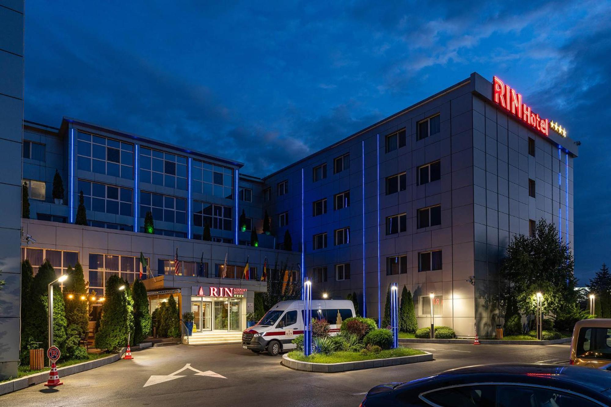 Hotel Rin Airport 4*